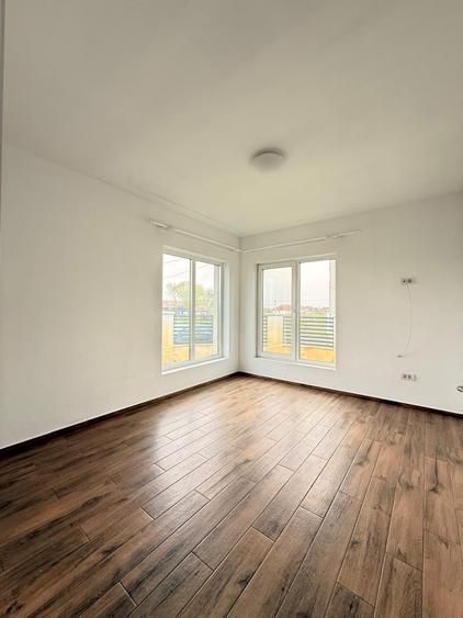 Casă individuală cu 6 camere cu Canalizare în Săcălaz