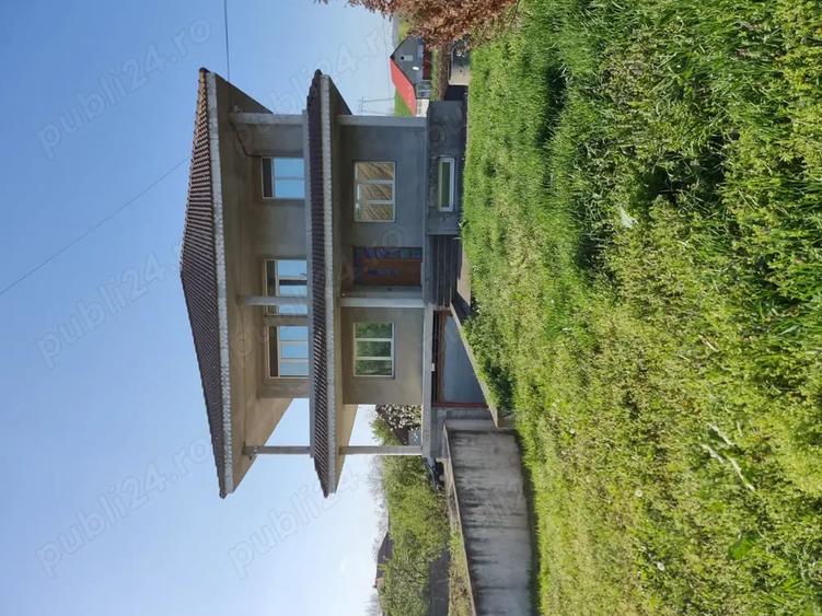 Casă cu 5 camere cu Teren 1200 Mp în Șeulia de Mureș
