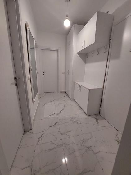 Apartament cu 2 camere decomandat în Titan