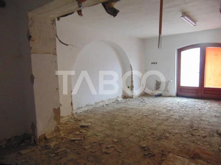 Spațiu comercial, de 1,191 mp, în Central