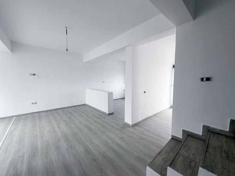Duplex cu 4 camere cu Teren 258 Mp în Tărlungeni