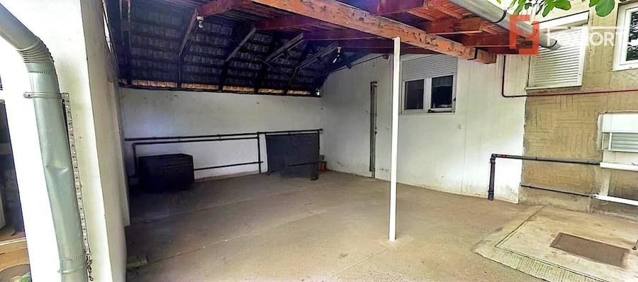 Casă cu 4 camere cu Teren 547 Mp în Central