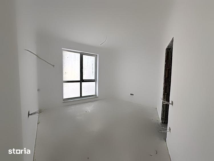 Apartament cu 3 camere decomandat în Ștefan cel Mare