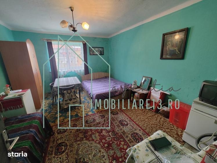 Casă cu 2 camere cu Teren 1789 Mp în Central