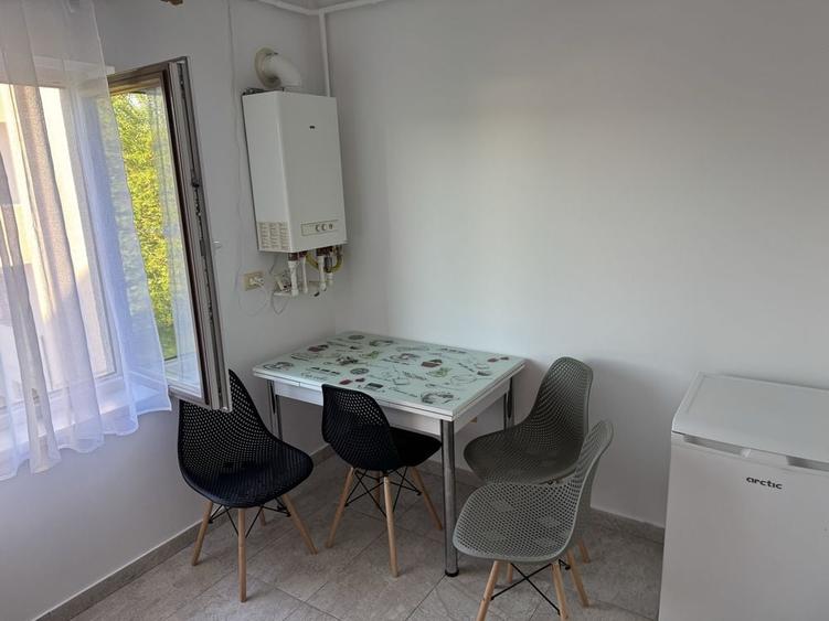 Apartament cu 2 camere decomandat în Balciu