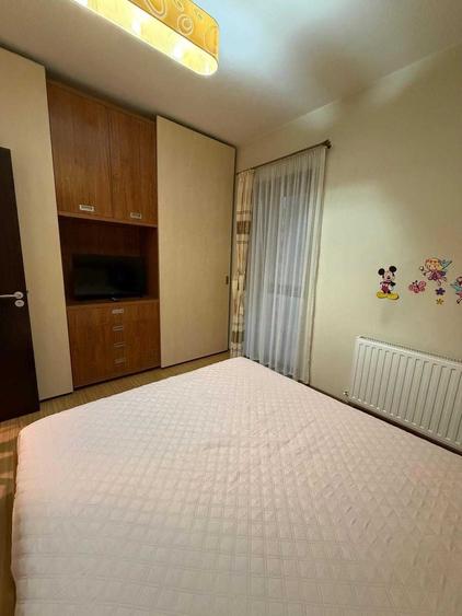 Apartament cu 2 camere decomandat în Apărătorii Patriei