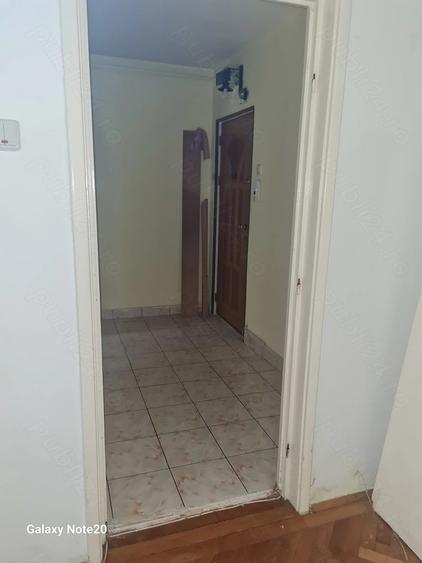 Apartament cu 2 camere semidecomandat în Cornișa