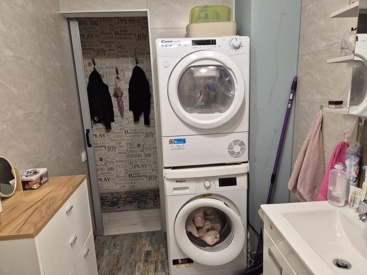 Apartament cu 2 camere nedecomandat în Astra