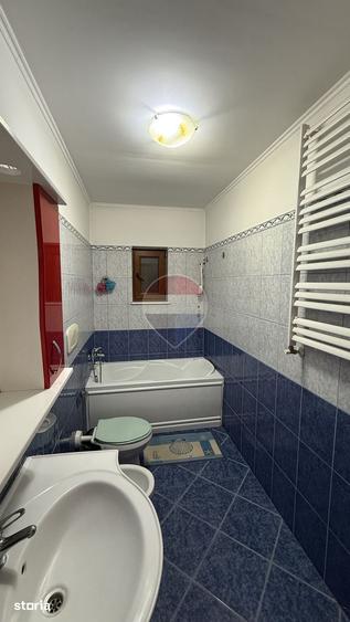 Casă cu 5 camere cu Teren 529 Mp în Bolotești
