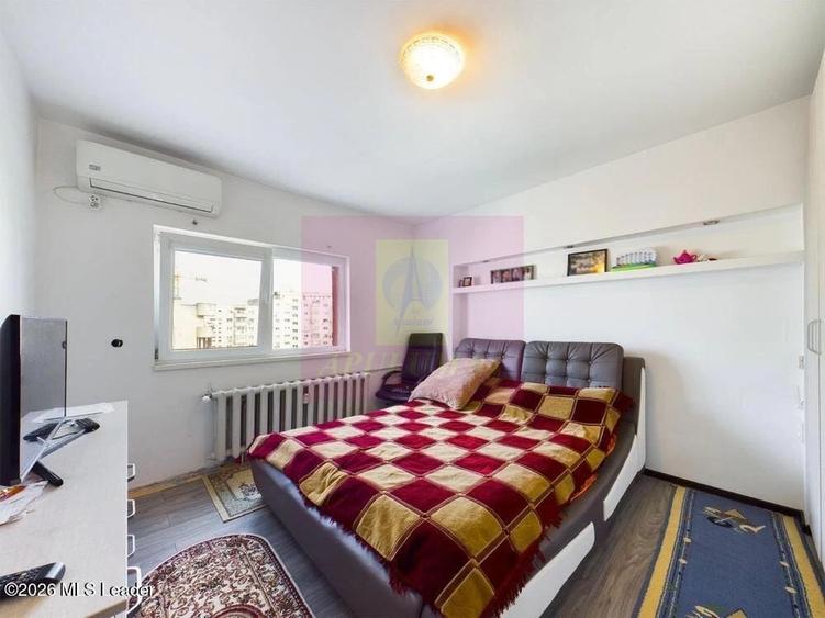 Apartament cu 4 camere decomandat în 13 Septembrie