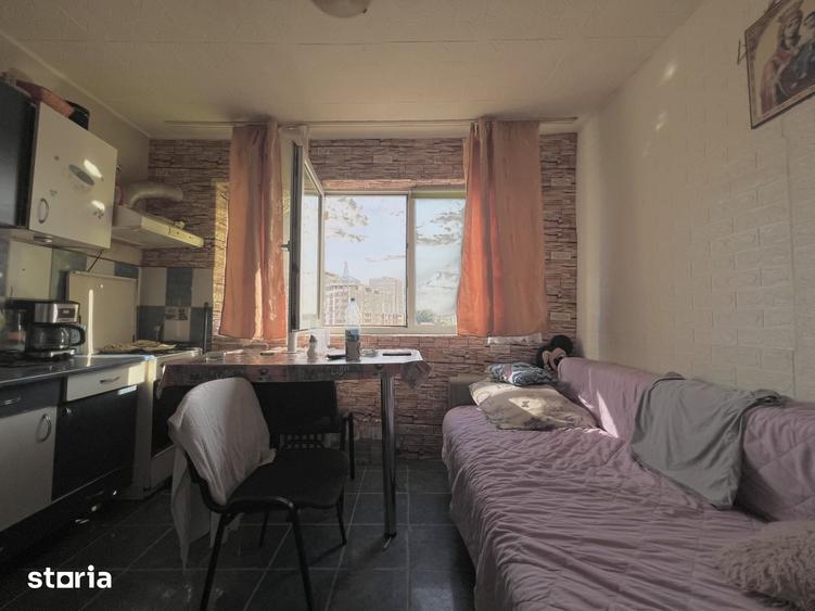 Apartament cu 2 camere decomandat în Buziașului
