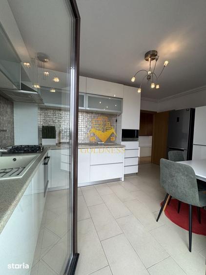 Apartament cu 3 camere semidecomandat, mobilat în Europa