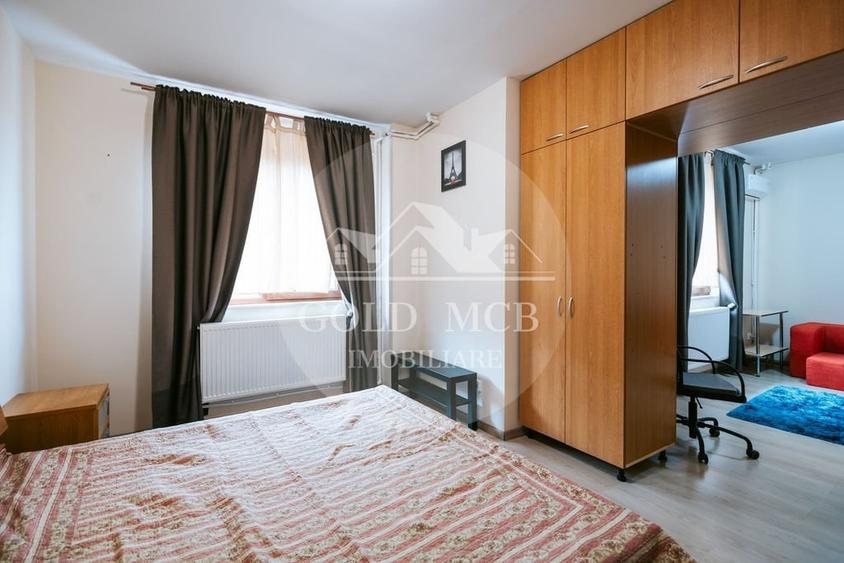 Duplex cu 4 camere cu Canalizare în Ferme