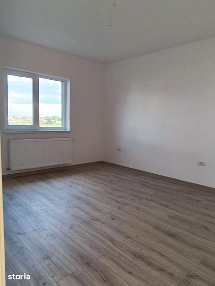 Casă cu 4 camere cu Teren 370 Mp în Joița