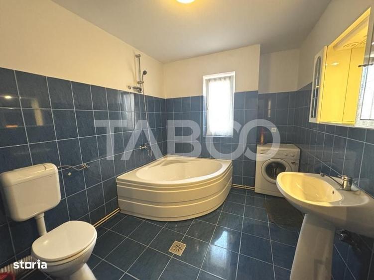 Apartament cu 4 camere decomandat în Vasile Aaron
