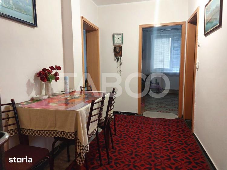 Apartament cu 2 camere decomandat, mobilat în Central