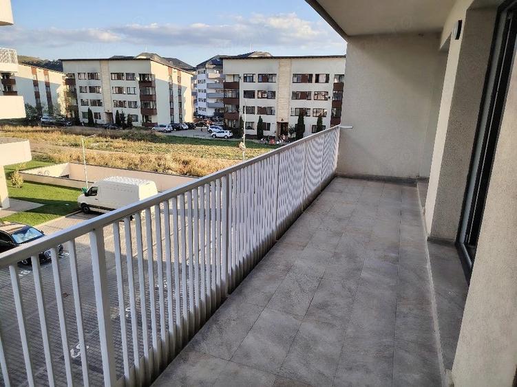 Apartament cu 2 camere decomandat în Florești