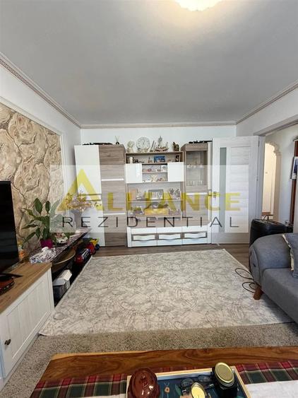 EXCLUSIVITATE - 8 Minute metrou 1 DECEMBRIE -4 camere 2 bai + BOXA - 2