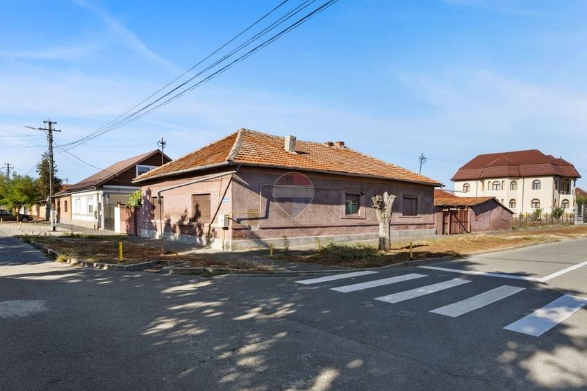 Casă individuală cu 4 camere cu Teren 785 Mp în Gai