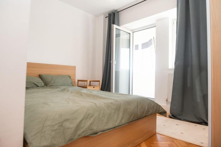 Apartament cu 3 camere decomandat, mobilat în Gara