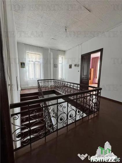 Apartament cu 4 camere decomandat, mobilat în Kogălniceanu