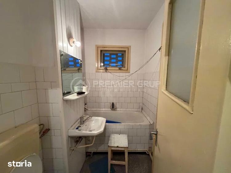 Apartament cu 3 camere decomandat în Tătărași