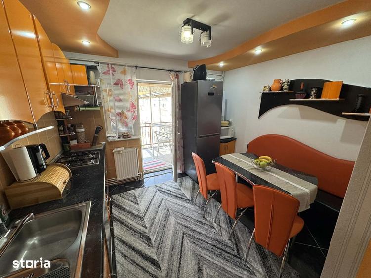 Apartament cu 2 camere decomandat în Carpați 2