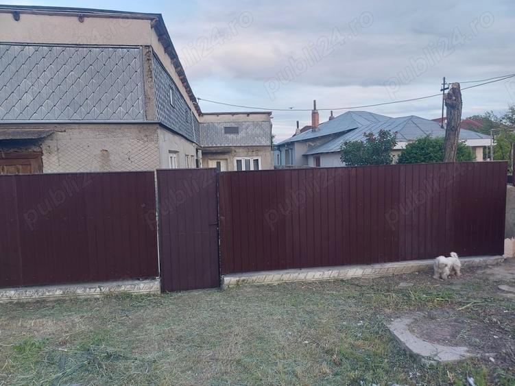 Casă cu 3 camere cu Teren 400 Mp în Vulturu