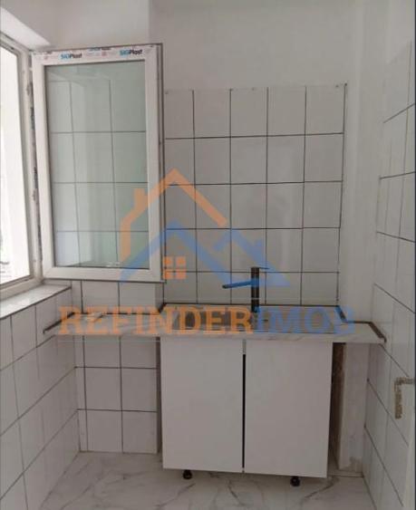 Apartament cu 2 camere decomandat în Berceni
