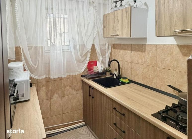 Apartament cu 2 camere în Podu Roș