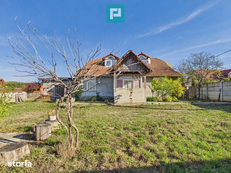 Casă cu 6 camere cu Teren 2610 Mp în Hidiș