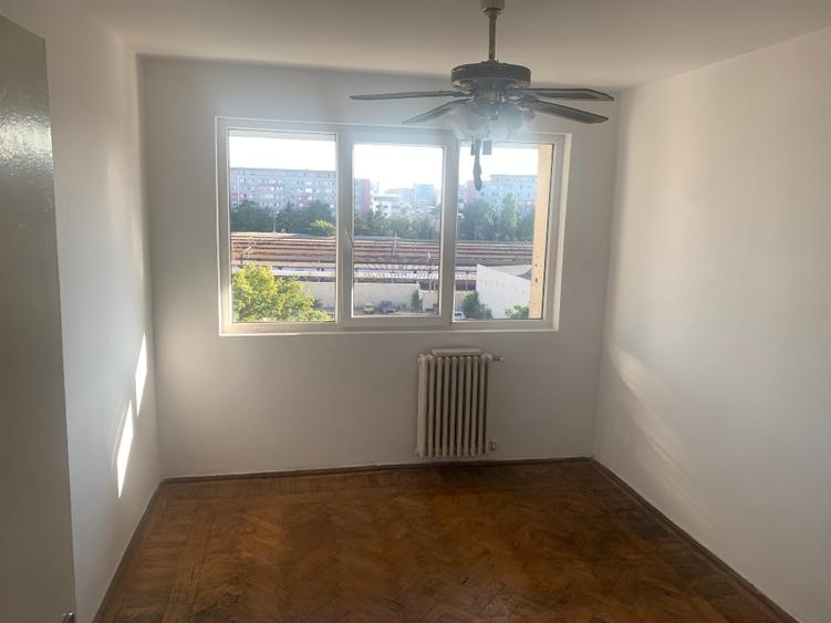 Apartament cu 2 camere semidecomandat în Gara de Nord