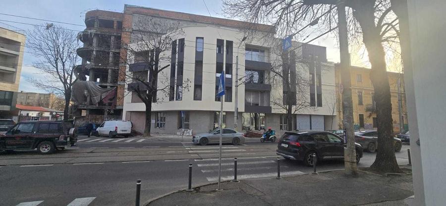 Spațiu comercial, de 500 mp, în Ferdinand