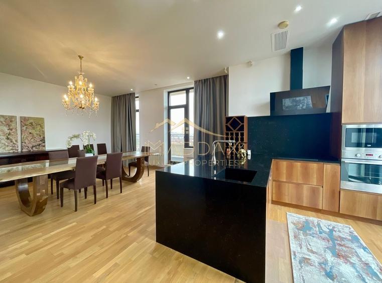 Apartament cu 4 camere, mobilat în Pipera