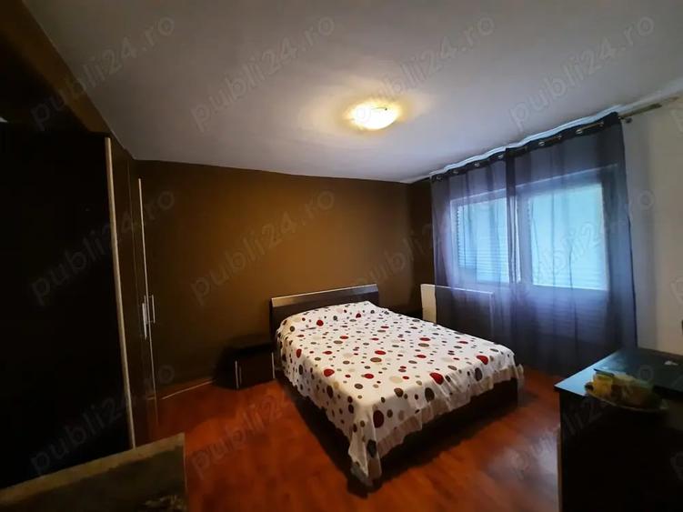 Apartament cu 3 camere decomandat în Mircea-Vodă