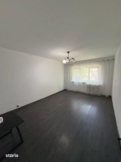 Apartament cu 2 camere decomandat în Giurgiului
