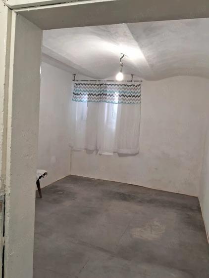 Apartament cu 3 camere decomandat în Brâncoveanu