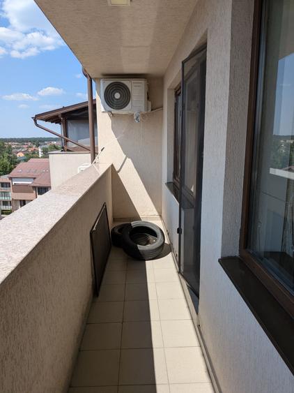Garsoniera spatioasa - Rosu la 10 min metrou - 2