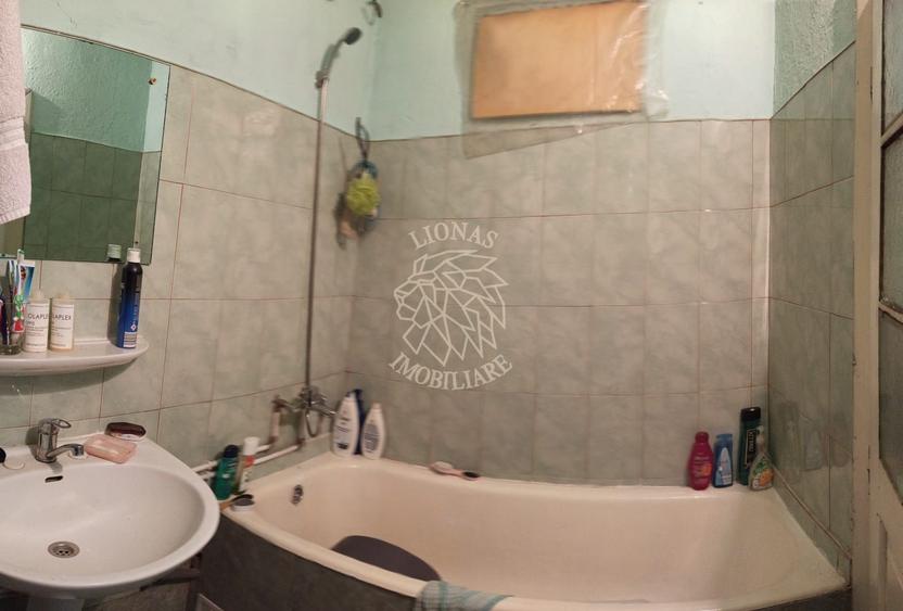 Casă individuală cu 4 camere cu Canalizare în Prundu Bârgăului