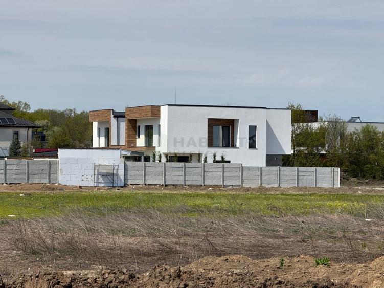 Teren Construcții intravilan de 500 mp, în Tunari