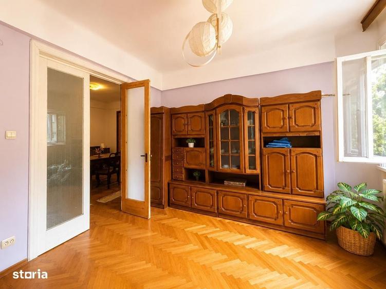 Apartament cu 4 camere în Ultracentral