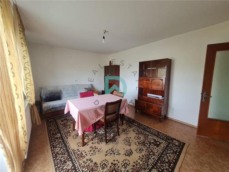 Apartament cu 2 camere decomandat în Noua