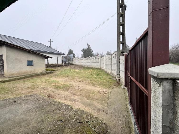 Casă cu 3 camere cu Teren 540 Mp în Central
