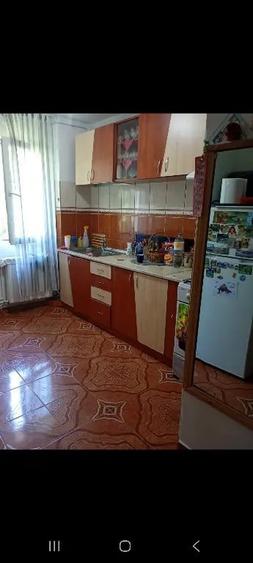 Inchiriez apartament 2 camere - 6