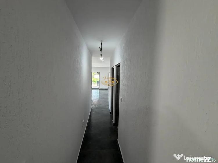 Casă cu 4 camere cu Canalizare în Lăzarea