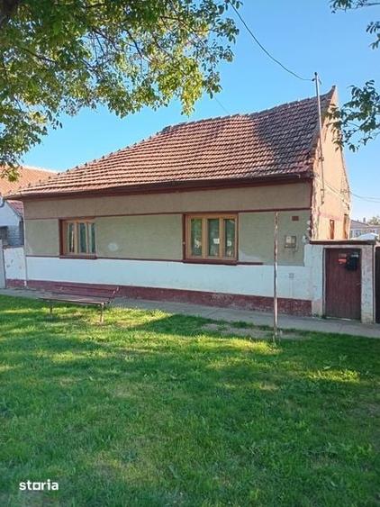 Casă cu 3 camere cu Teren 1433 Mp în Șimand