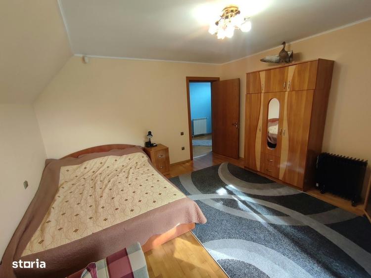 Casă cu 4 camere decomandat în Brebu