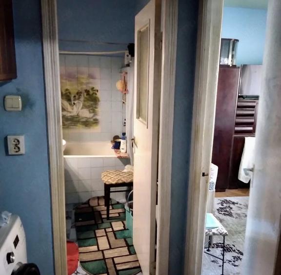 Apartament cu 2 camere semidecomandat în Dâmbovița