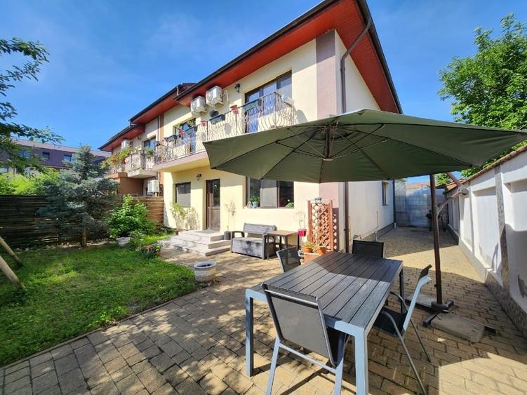 Duplex cu 5 camere cu Canalizare în Dobroești
