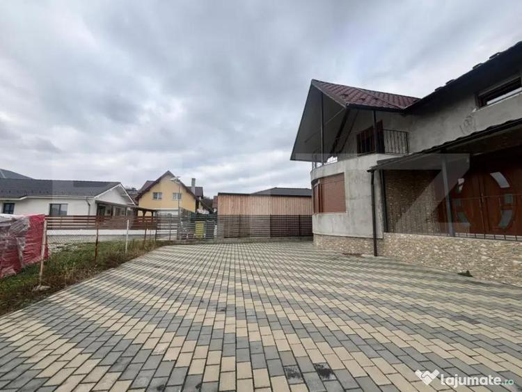Casă cu 5 camere cu Teren 5000 Mp în Unirea